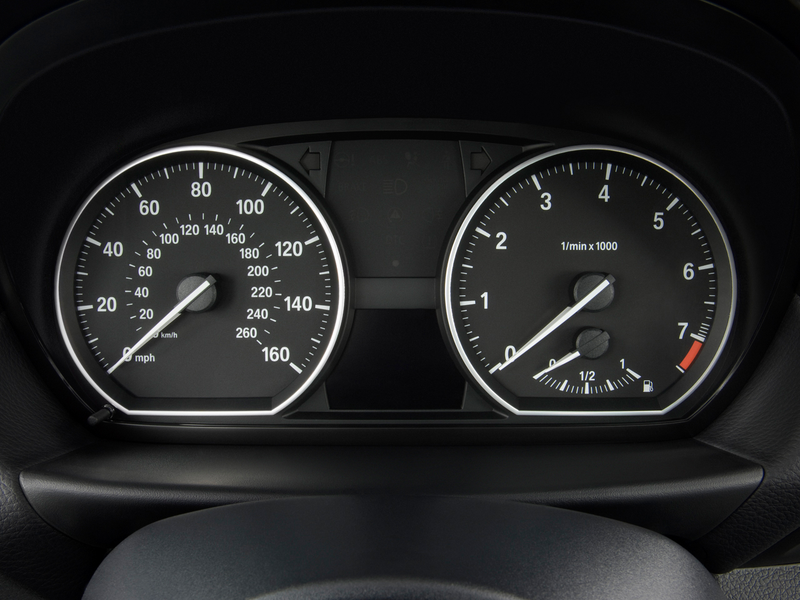 Illustration for article titled 2010 BMW 128i: The Oppositelock Review